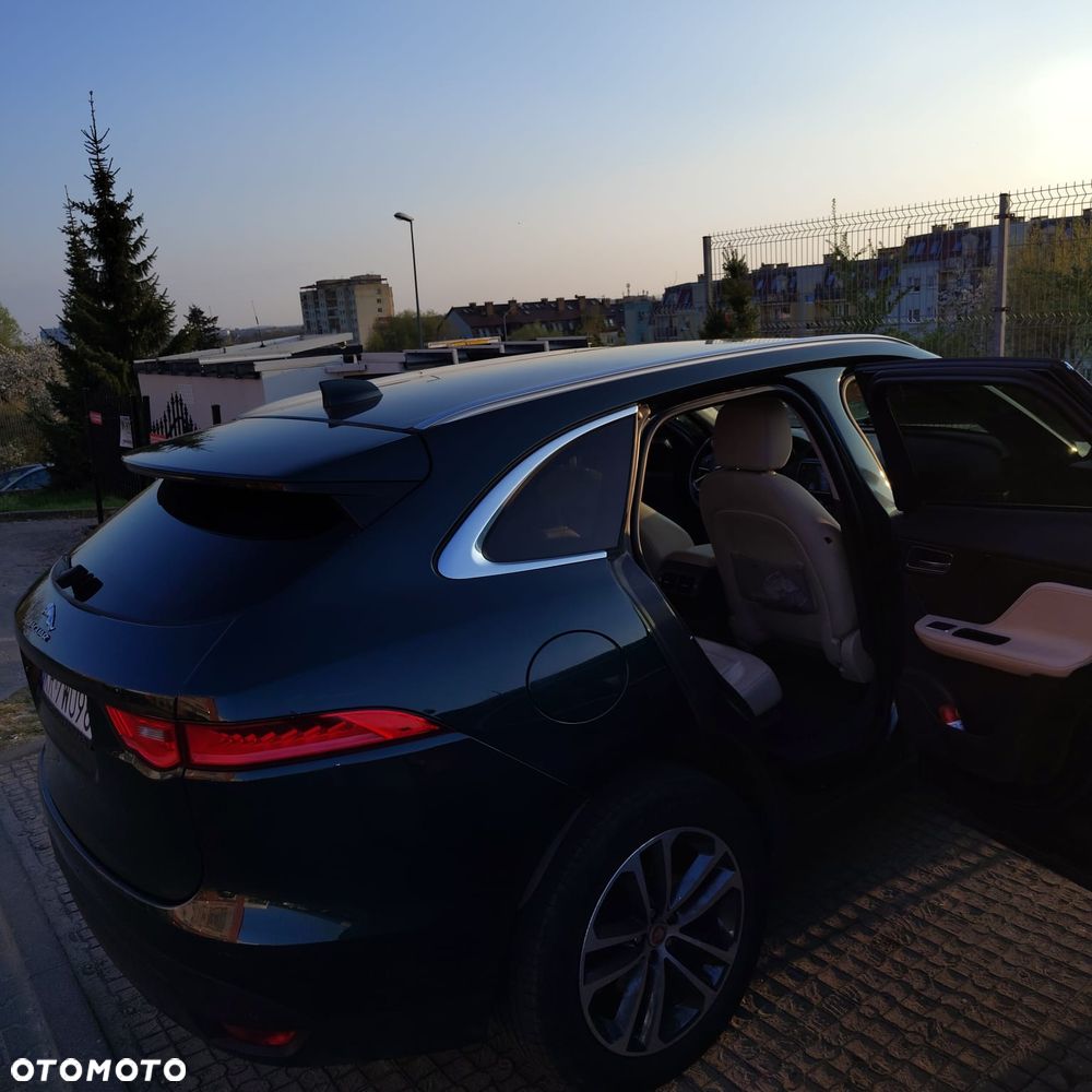 Jaguar F-Pace 2.0 i4D RWD Prestige - 8
