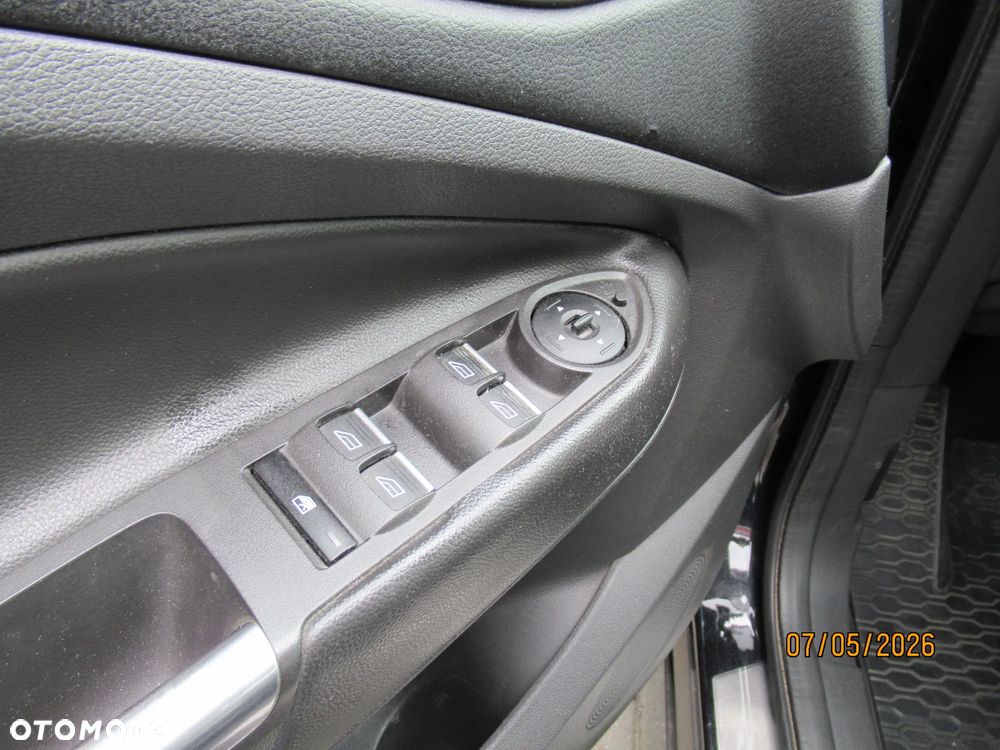 Ford Kuga 2.0 TDCi 4x4 Titanium - 9