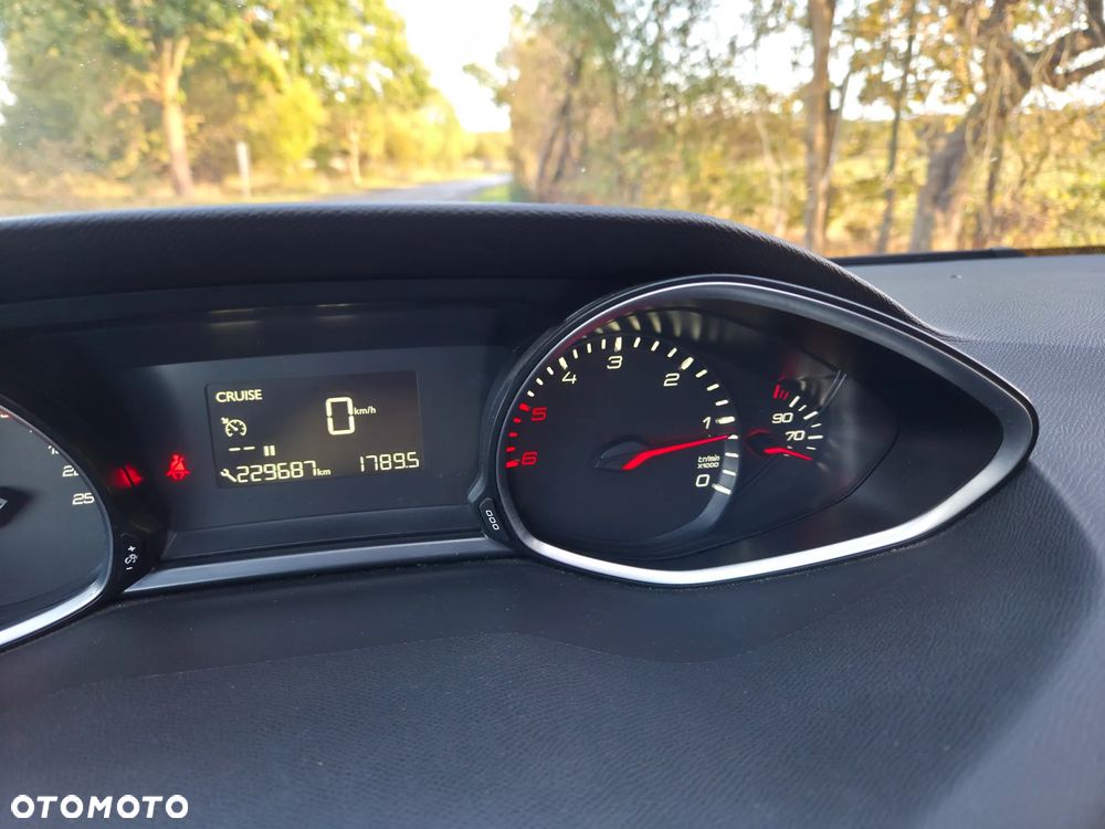 Peugeot 308 2017 photo 4