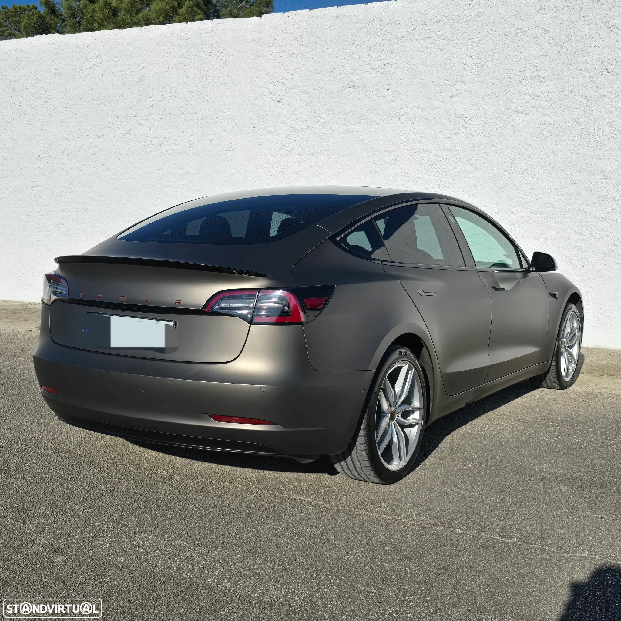 Tesla Model 3 - 7