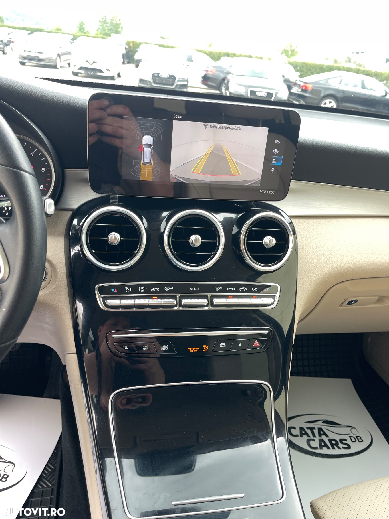 Mercedes-Benz GLC 200 d 4Matic 9G-TRONIC - 33