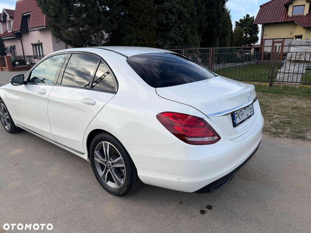 Mercedes-Benz Klasa C 200 9G-TRONIC - 16