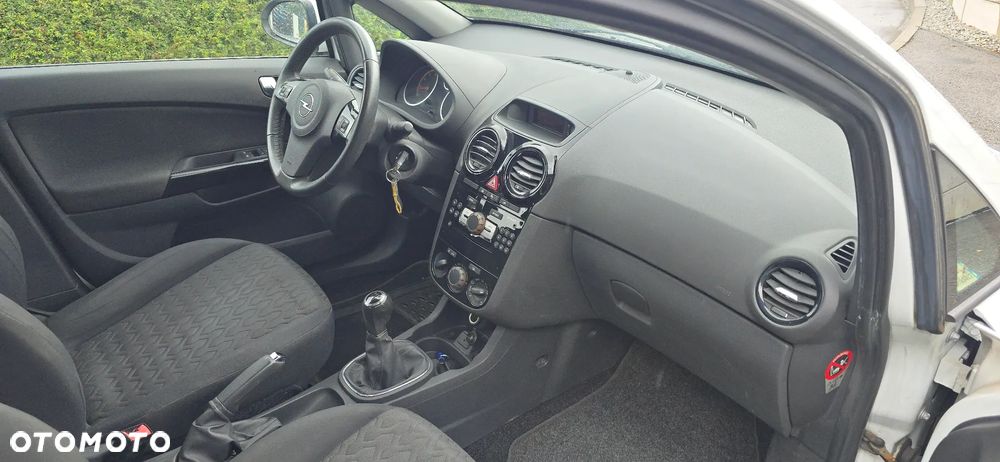 Opel Corsa 1.2 16V (ecoFLEX) Color Edition - 26