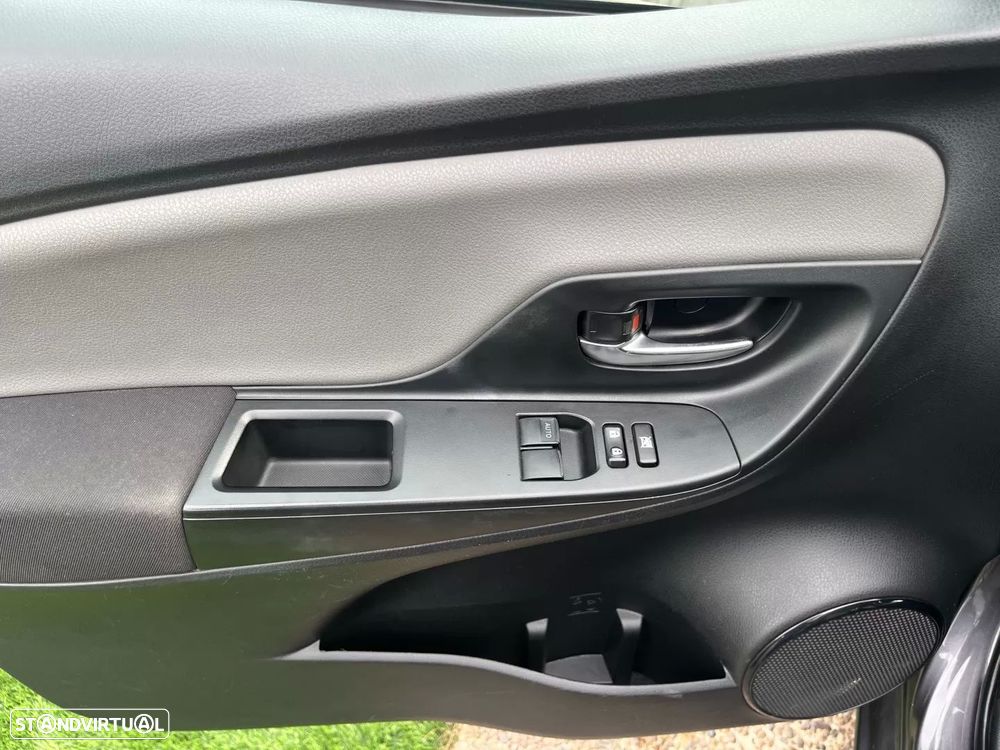 Toyota Yaris 1.0 VVT-i Exclusive - 48