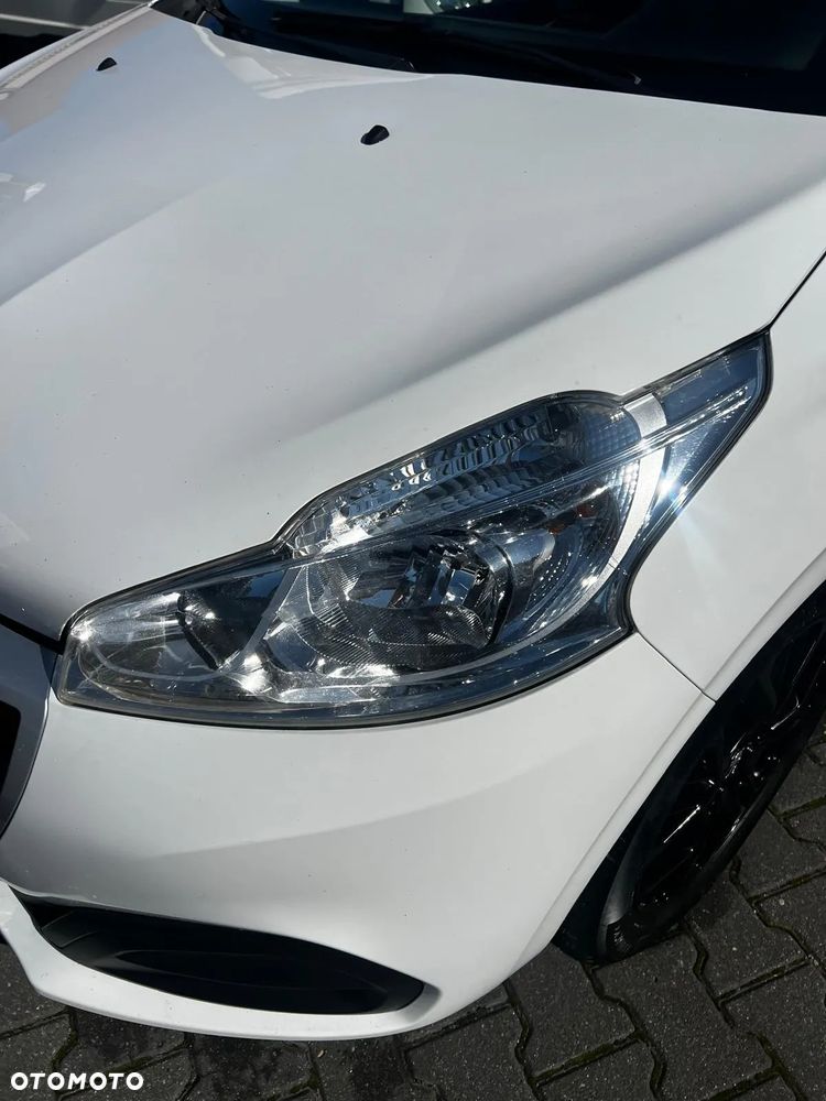Peugeot 208 Blue-HDi 120 Stop&Start Allure - 24