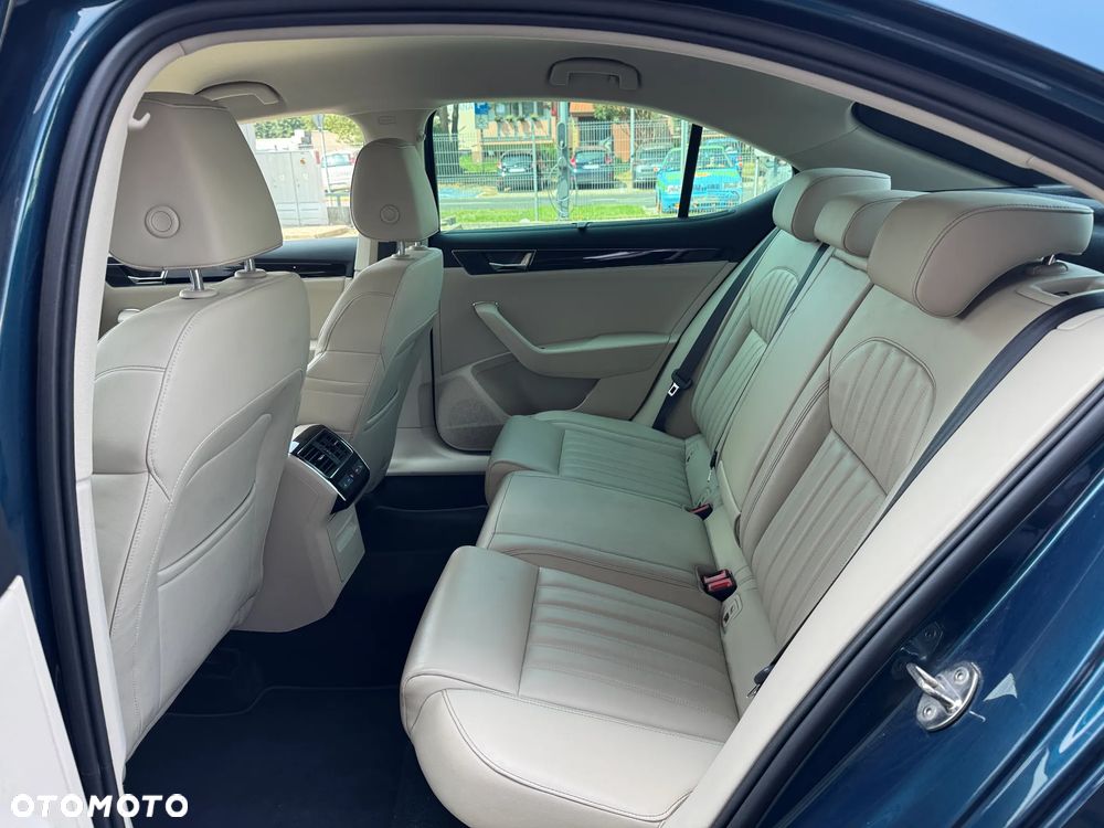 Skoda Superb 2.0 TDI SCR L&K DSG - 15