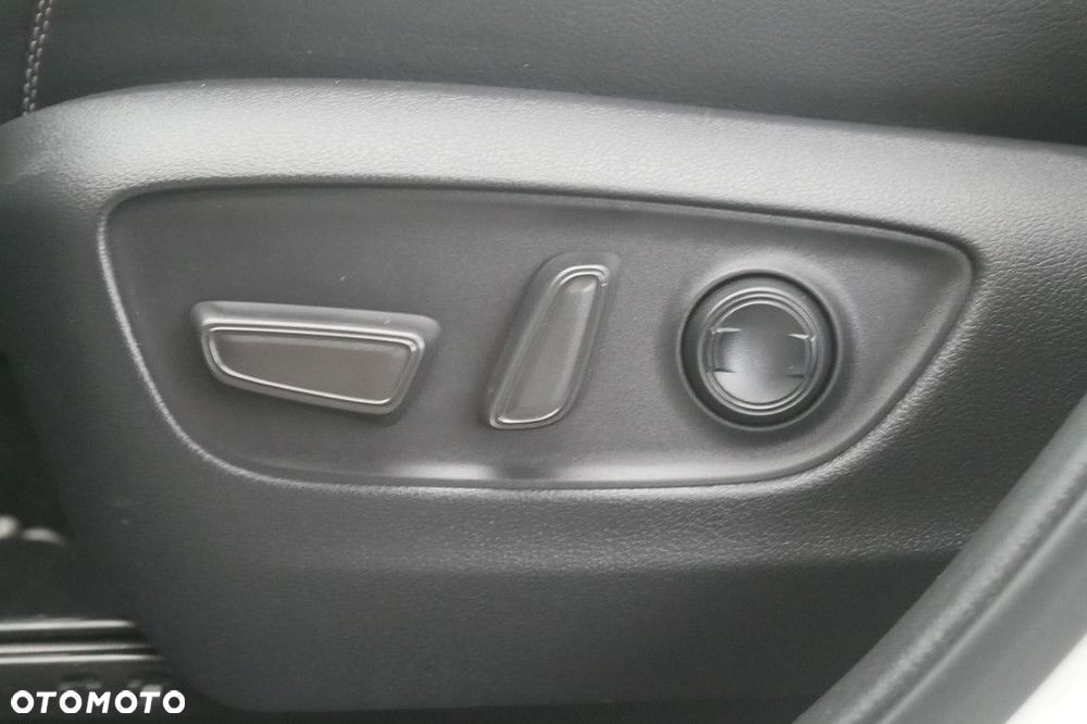 Toyota RAV4 - 37