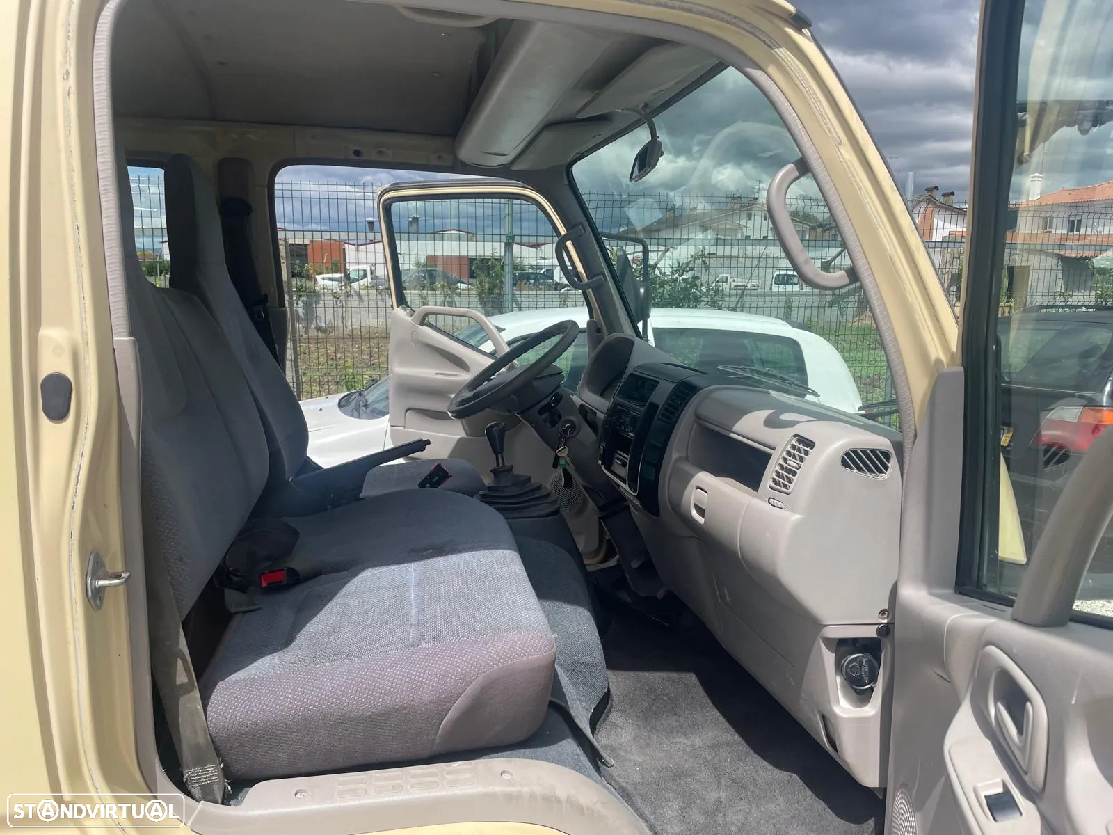 Toyota Dyna 2.5 D-4D Cab. Tripla - 12
