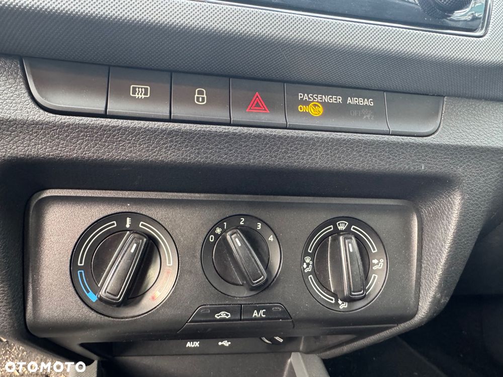 Skoda Fabia 1.0 MPI Ambition - 12