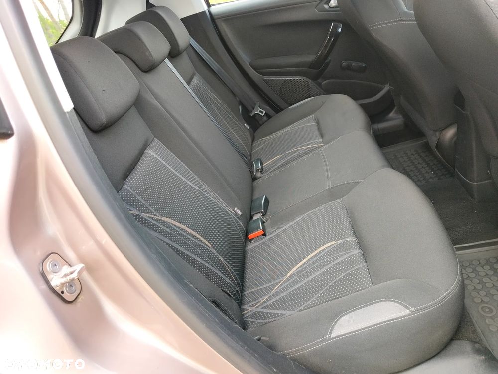 Peugeot 208 1.2 PureTech Active - 7