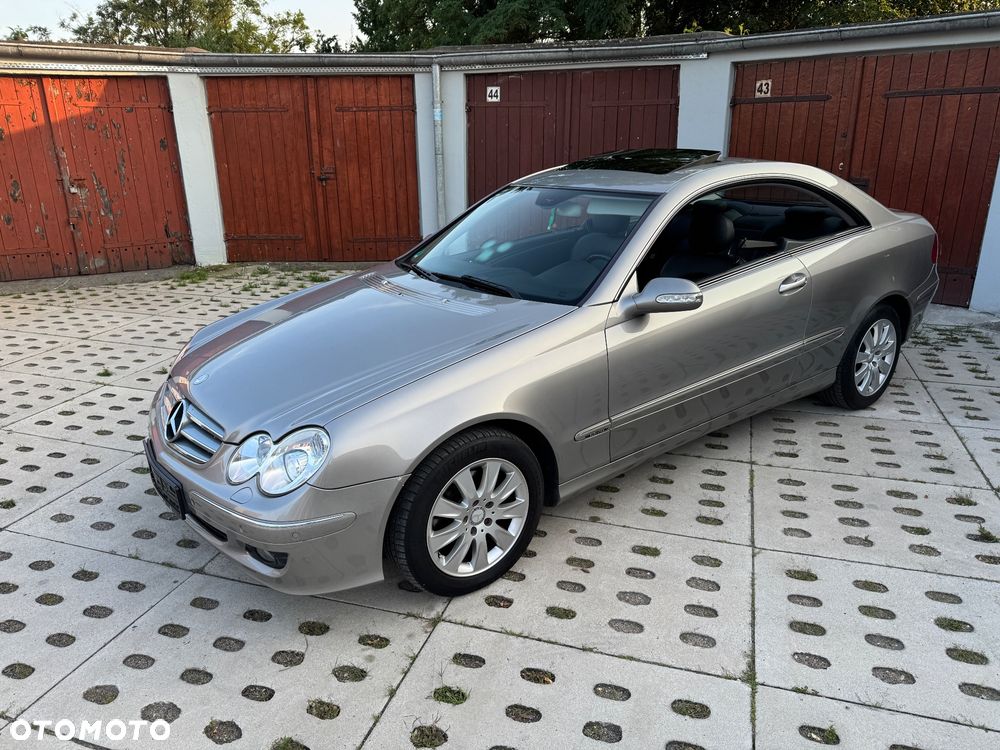 Mercedes-Benz CLK - 26