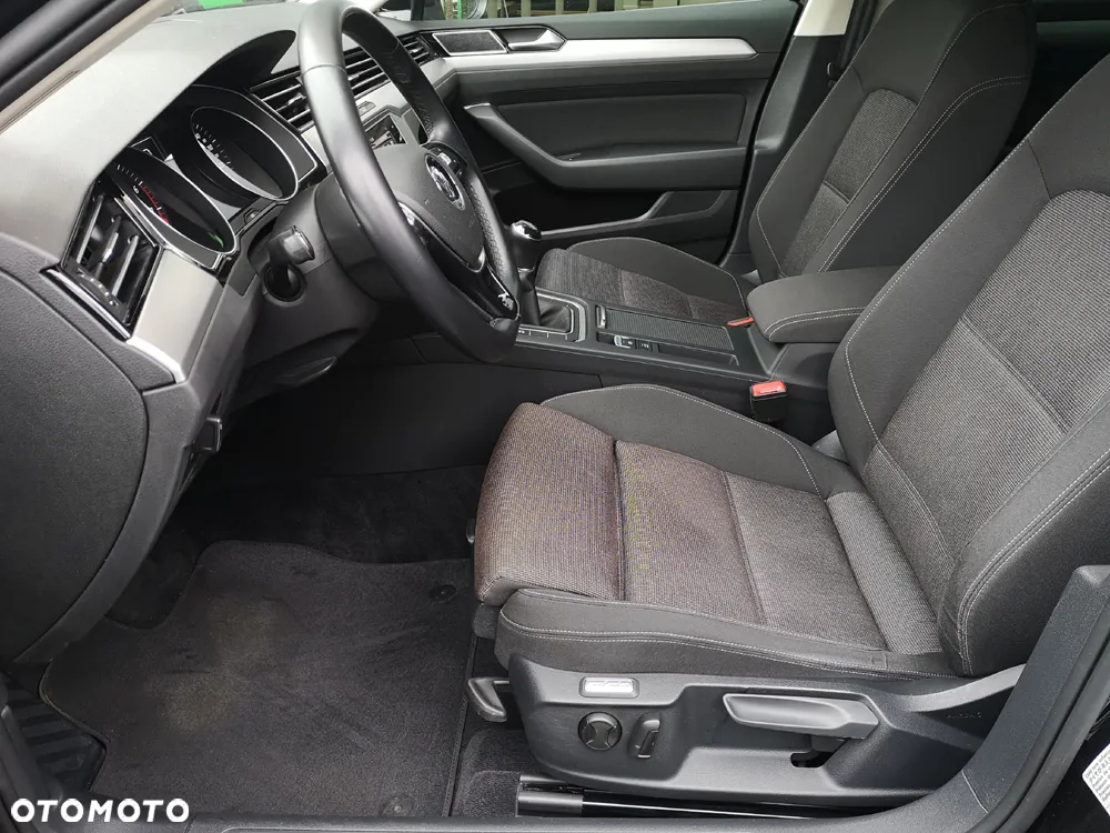 Volkswagen Passat Variant 1.5 TSI OPF Comfortline - 20
