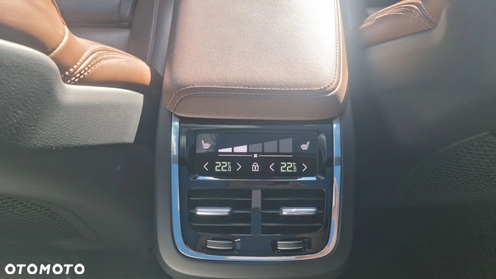 Volvo V60 Cross Country - 20