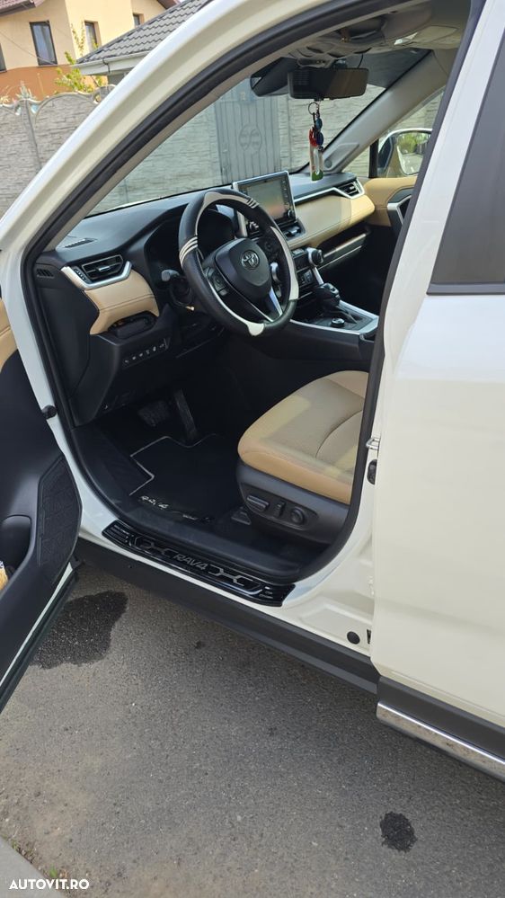 Toyota RAV4 2.5 VVT-iE 4x4 Luxury Premium - 18