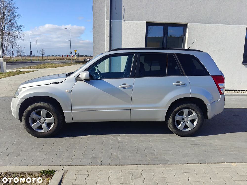 Suzuki Grand Vitara 2.0 De luxe - 3