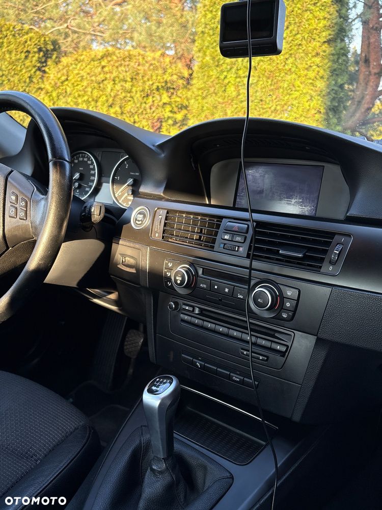 BMW Seria 3 320d - 10