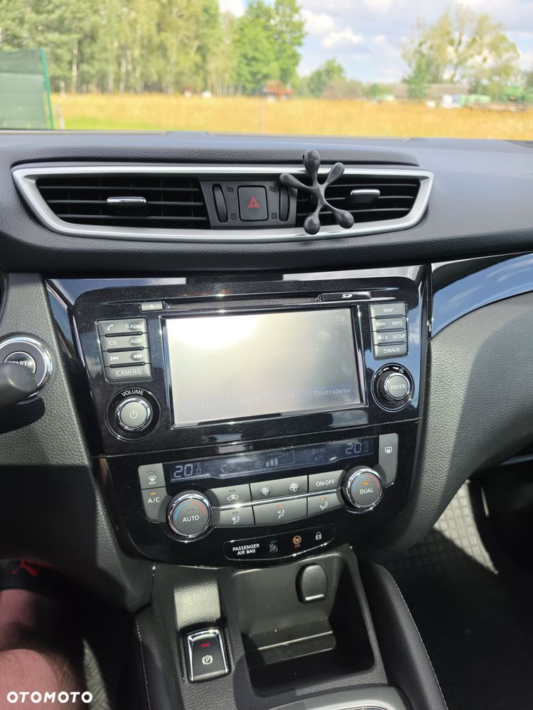 Nissan Qashqai 1.6 DIG-T N-Connecta - 9
