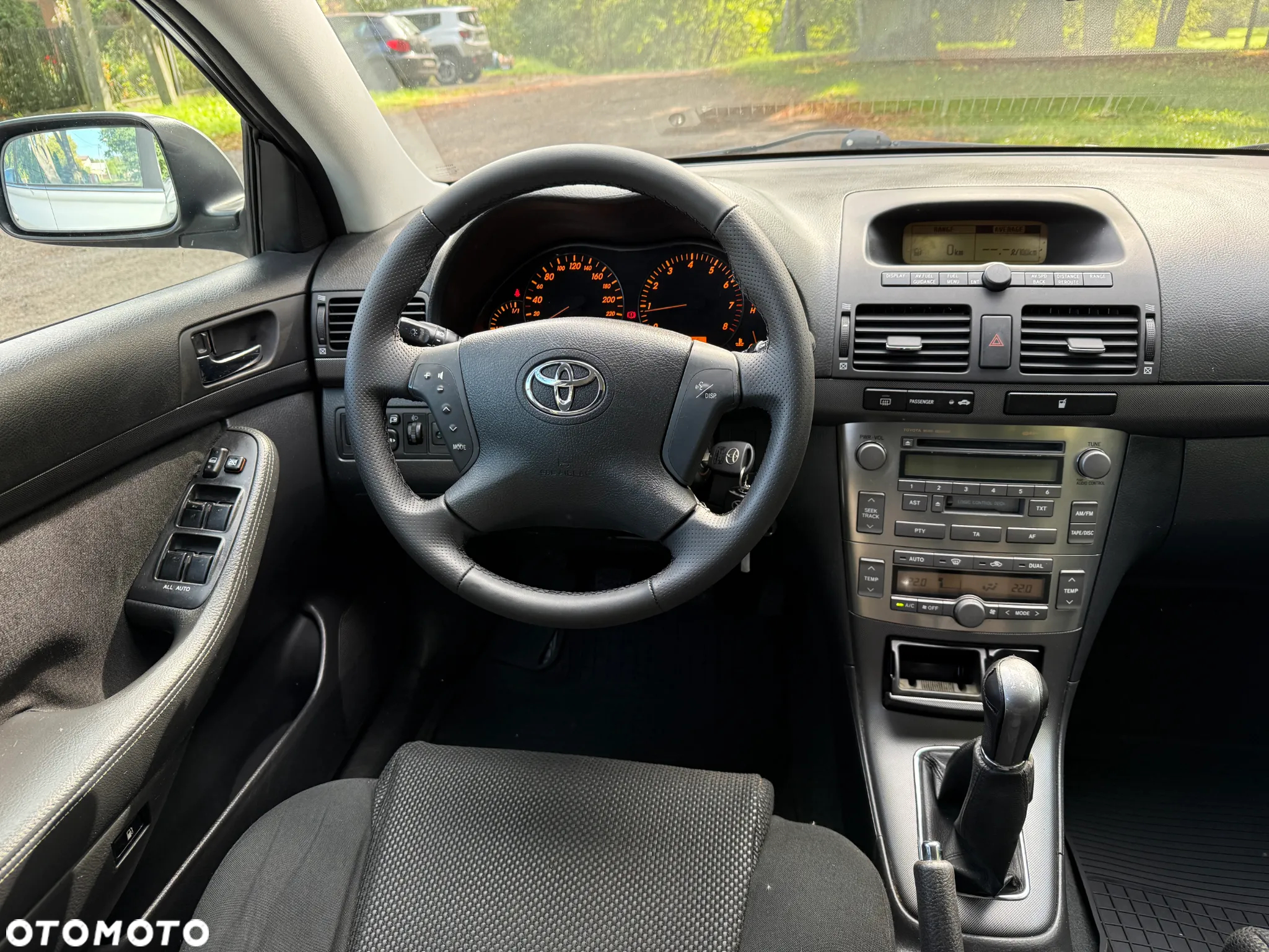 Toyota Avensis 1.8 VVT-i Sol - 18