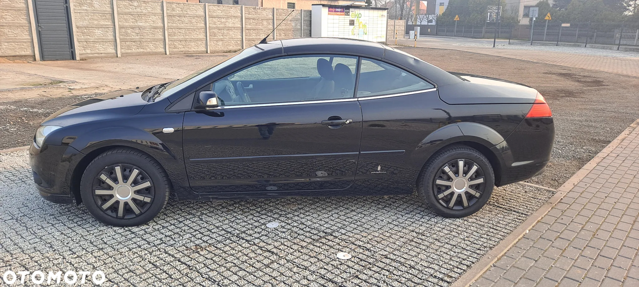Ford Focus Coupe-Cabriolet 2.0 TDCi DPF Black Magic - 26