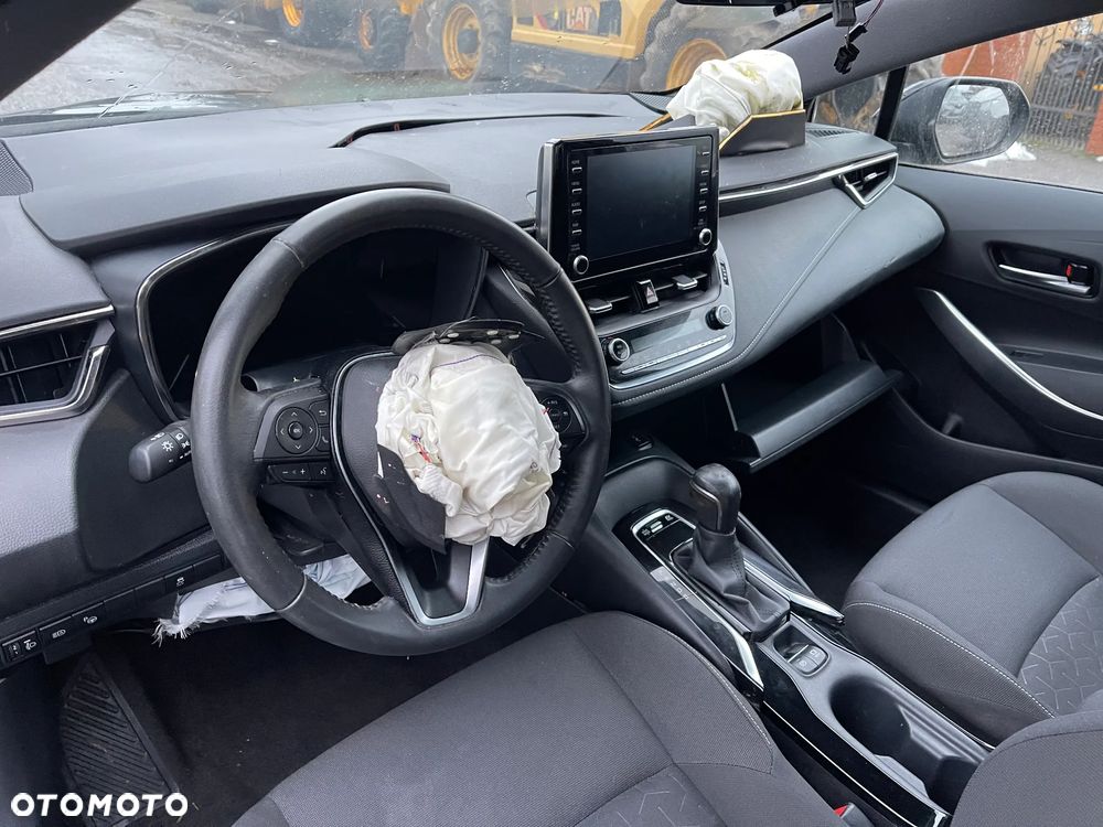 Toyota Corolla 1.8 Hybrid Executive - 8