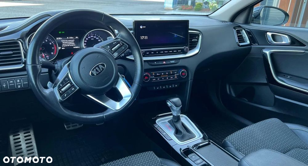 Kia Ceed 1.5 T-GDI MHEV Business Line - 16