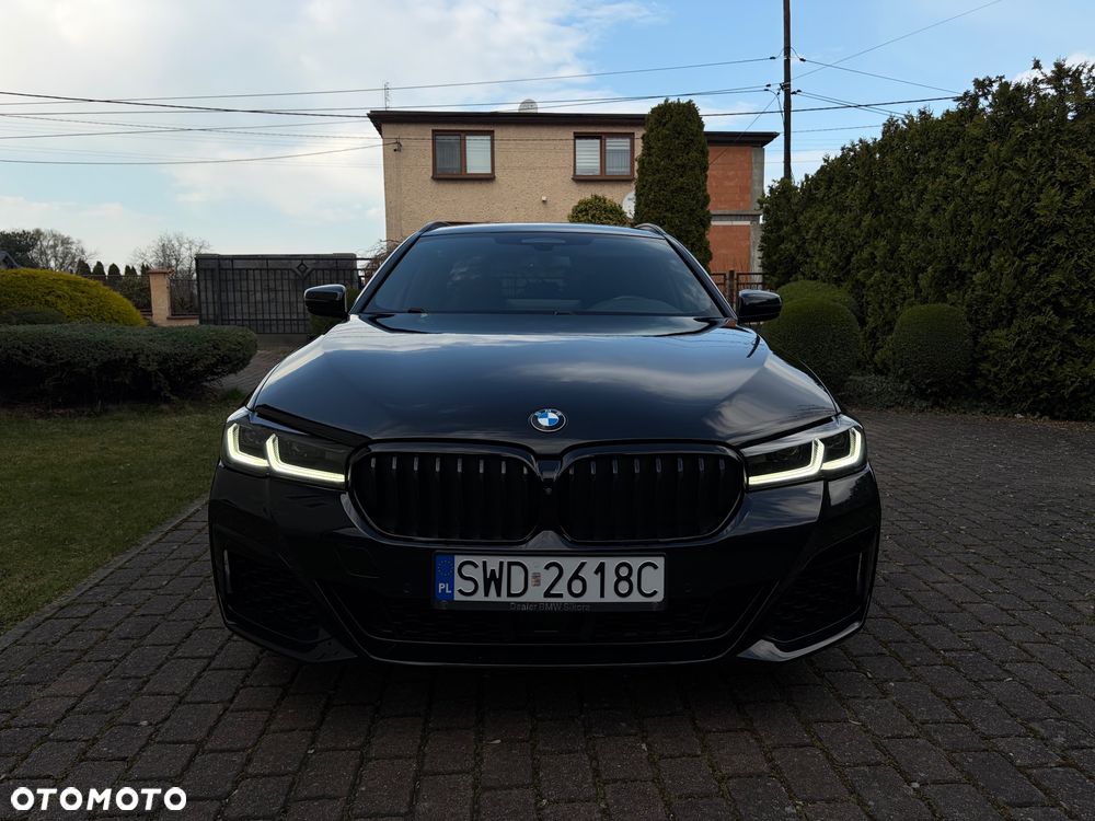 BMW Seria 5 520d M Sport - 12