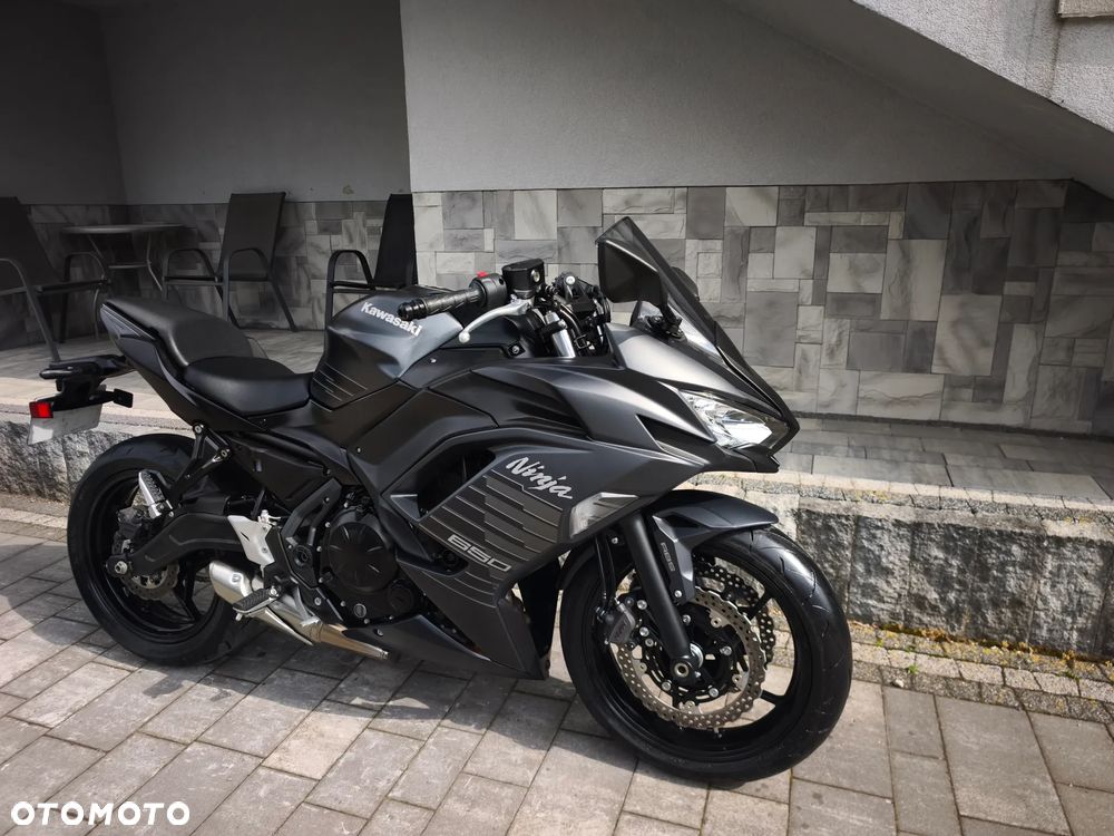 Kawasaki Ninja - 3