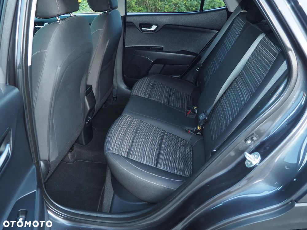 Kia Stonic 1.0 T-GDI DCT OPF Platinum Edition - 24