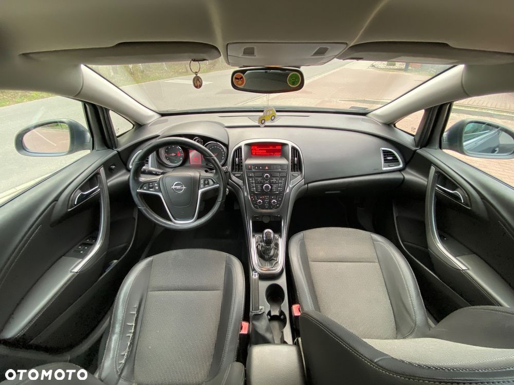 Opel Astra 1.4 Turbo - 12