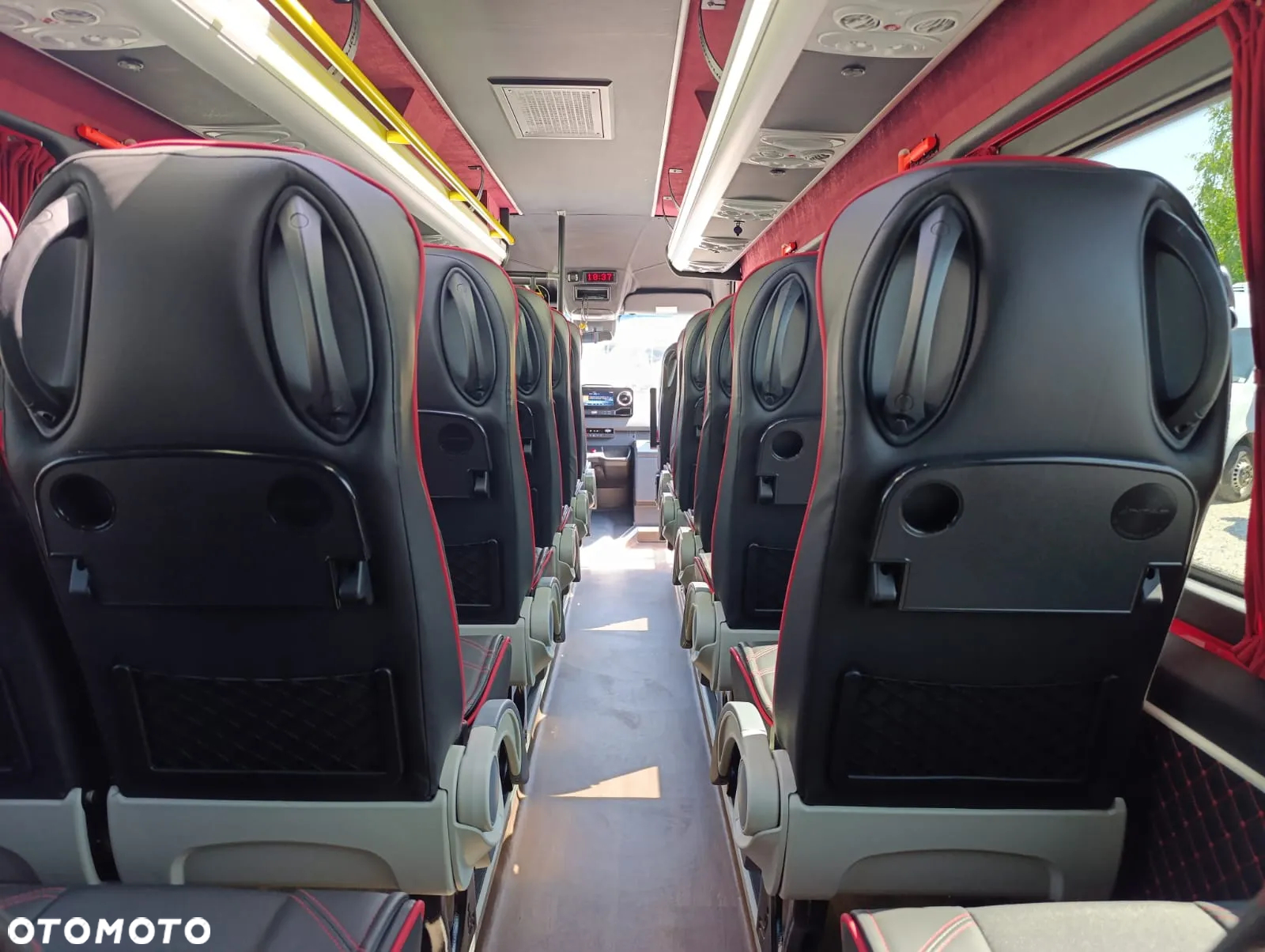 Mercedes-Benz Sprinter 519 - 28