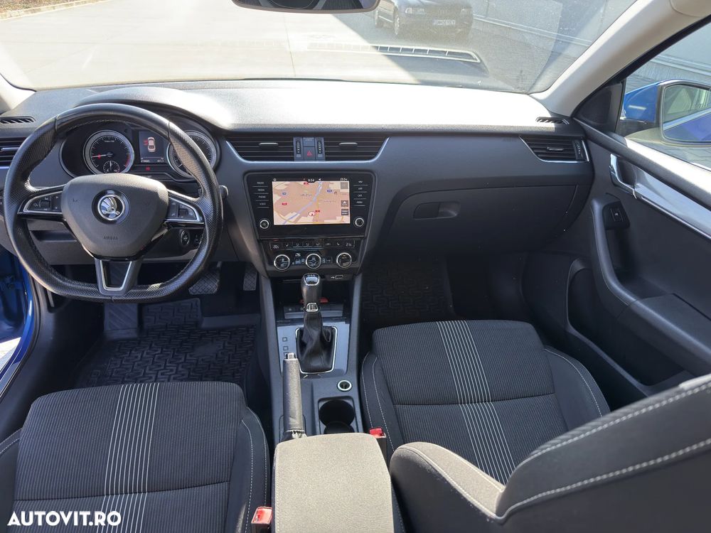 Skoda Octavia 2.0 TDI DSG Style - 9