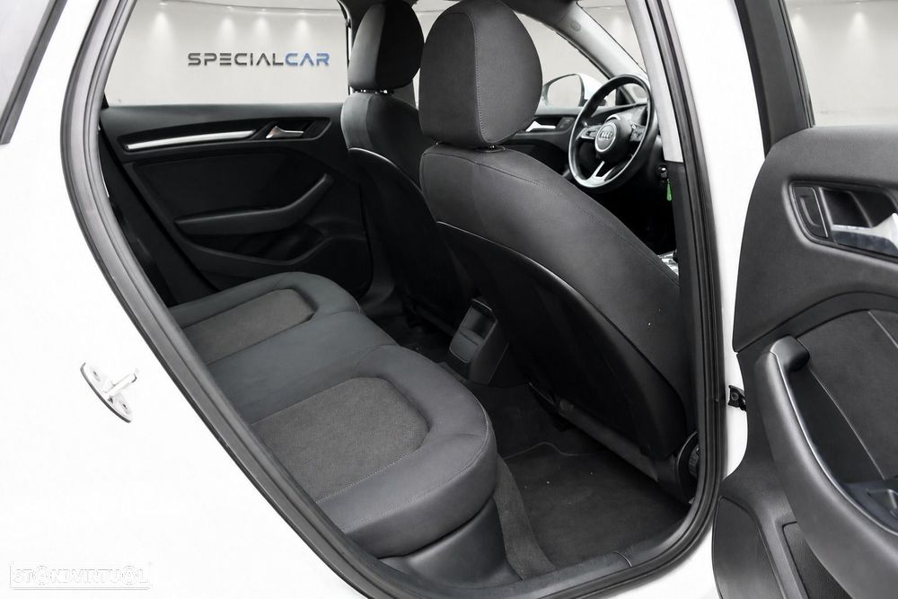 Audi A3 Sportback - 21
