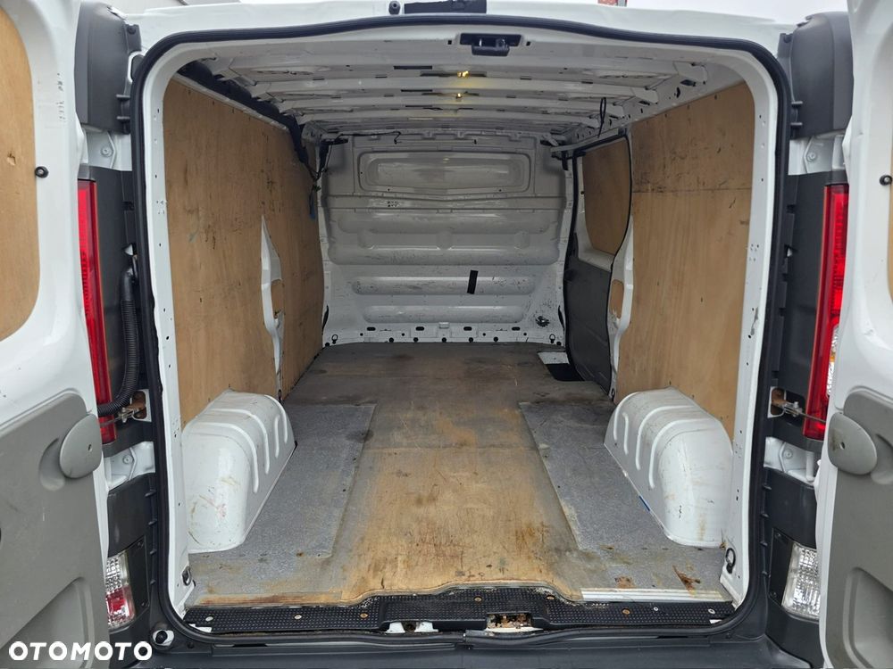 Opel Vivaro - 15