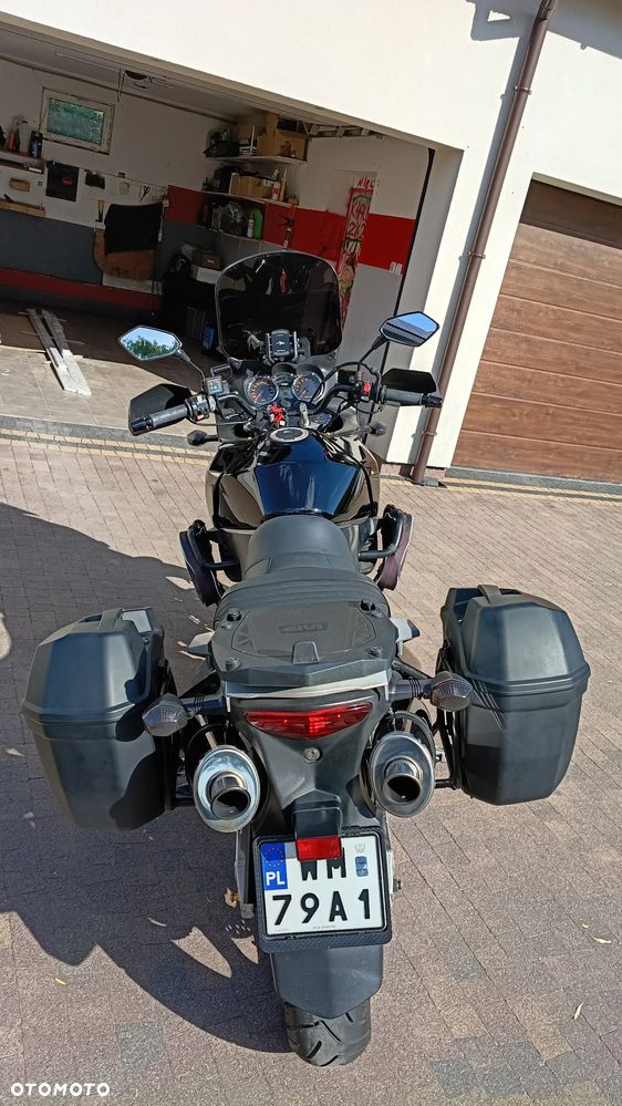 Suzuki DL - 6