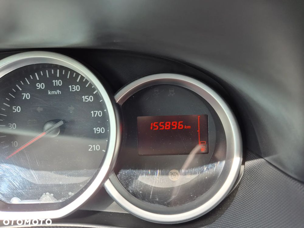 Dacia Duster 1.6 SCe Laureate S&S - 13