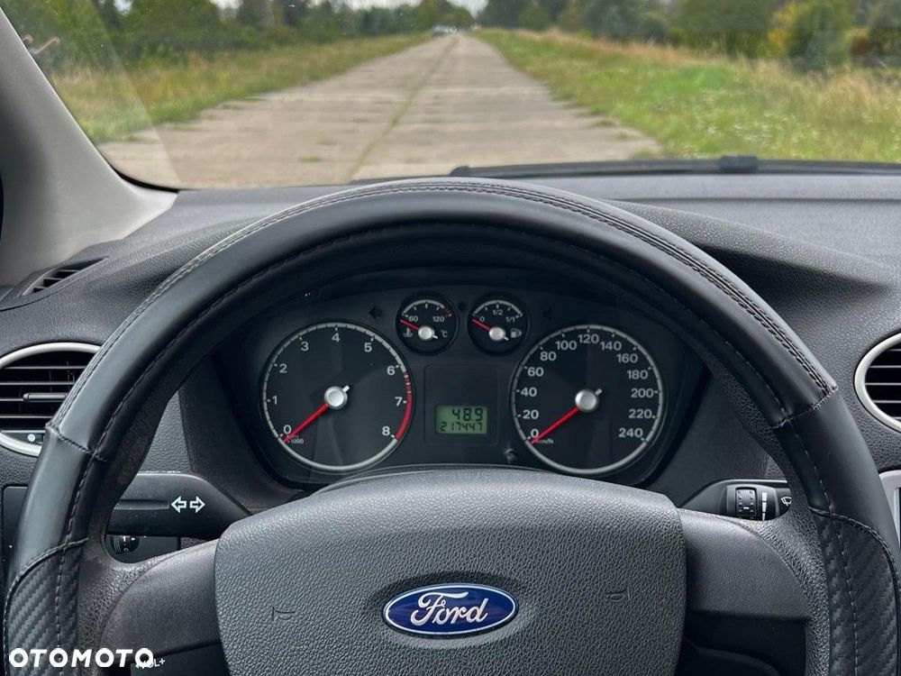 Ford Focus 1.6 Ambiente - 26