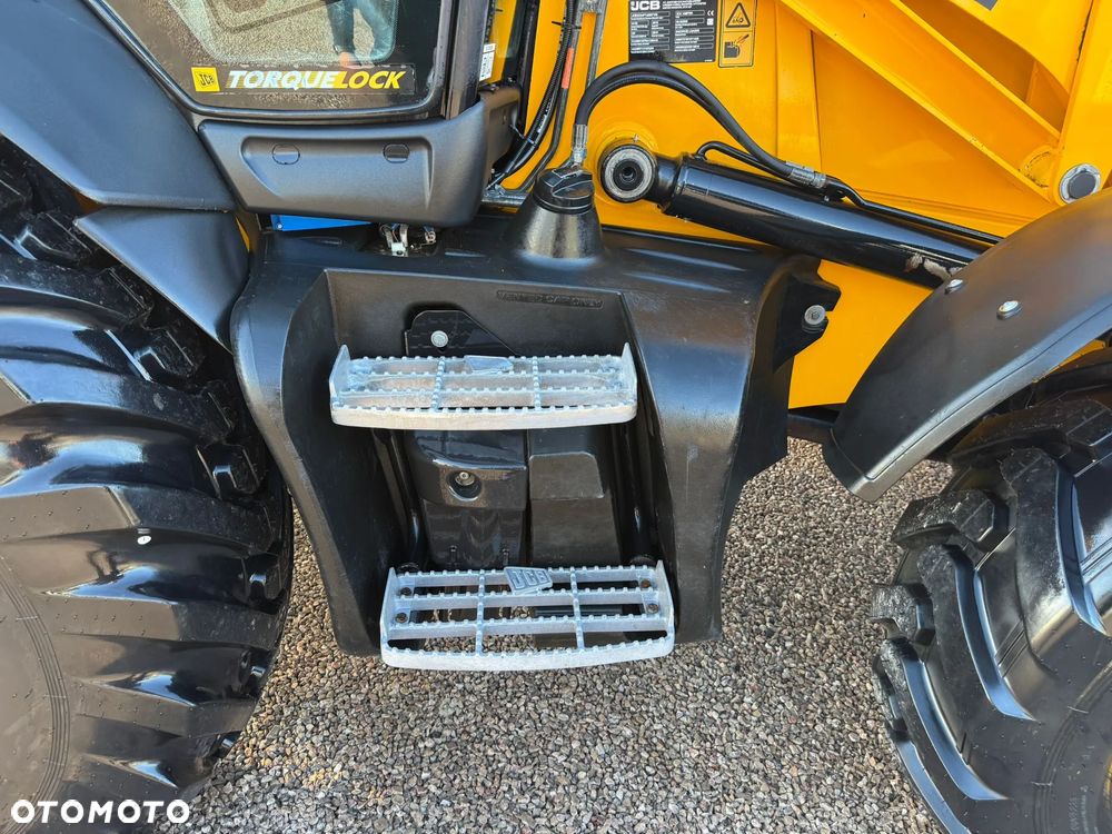 JCB 3CX // TORQUELOCK // NOWE OPONY // SALON POLSKA - 13