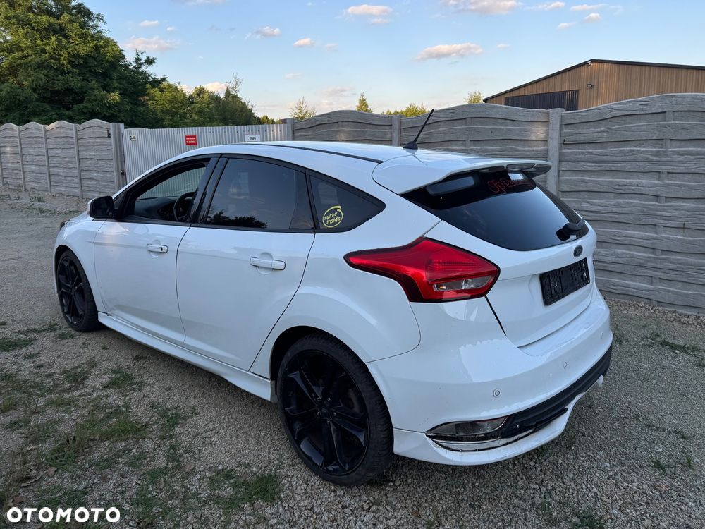 Ford Focus ST2 - 6