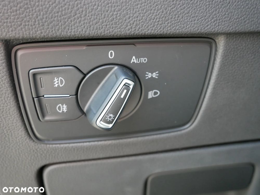 Volkswagen Passat 2.0 TDI EVO Business DSG - 34