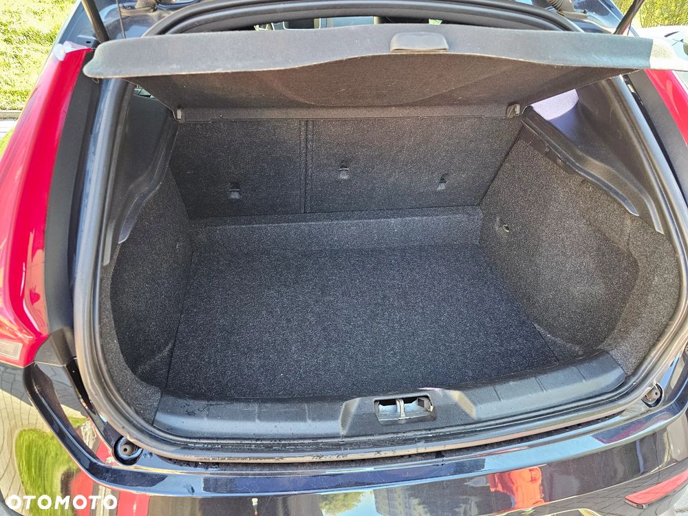 Volvo V40 D4 Drive-E R-Design Kinetic - 12