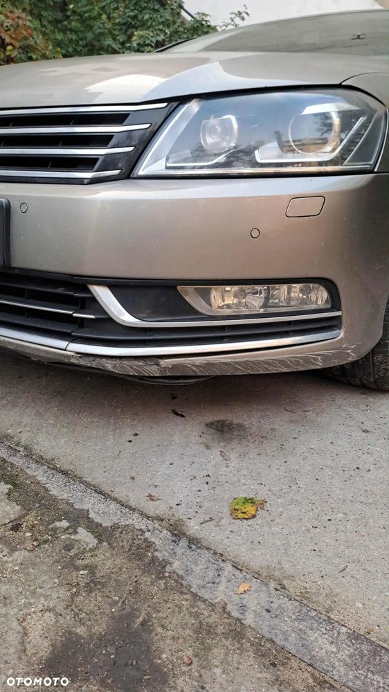 Volkswagen Passat 2.0 TDI Highline DSG - 8