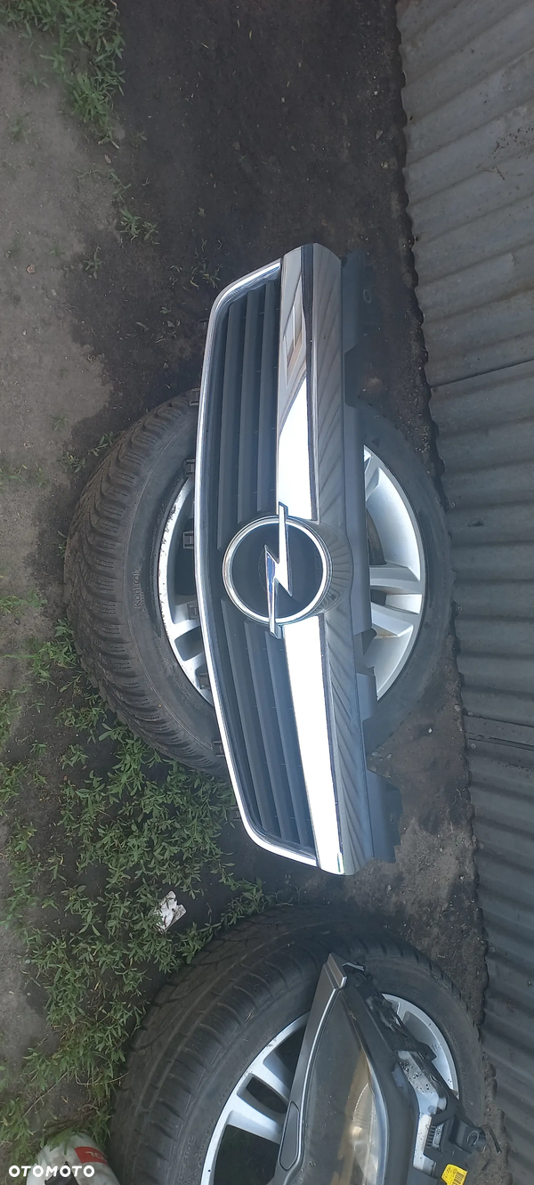 OPEL ZAFIRA B 05-08 GRILL ATRAPA 13157590