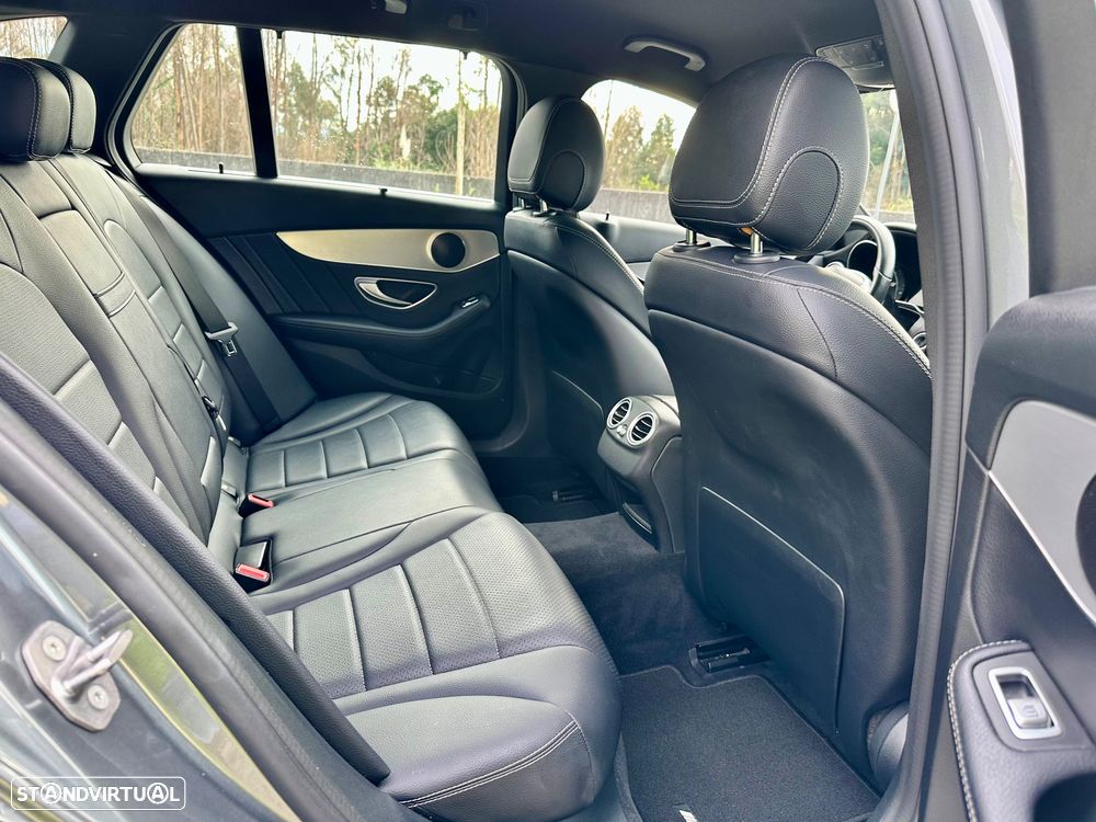 Mercedes-Benz C 220 d AMG Line - 34