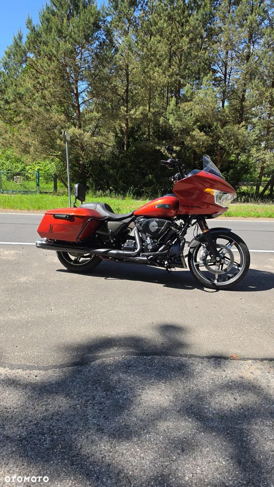 Harley-Davidson Touring Road Glide - 32