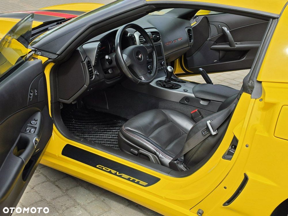 Chevrolet Corvette - 8