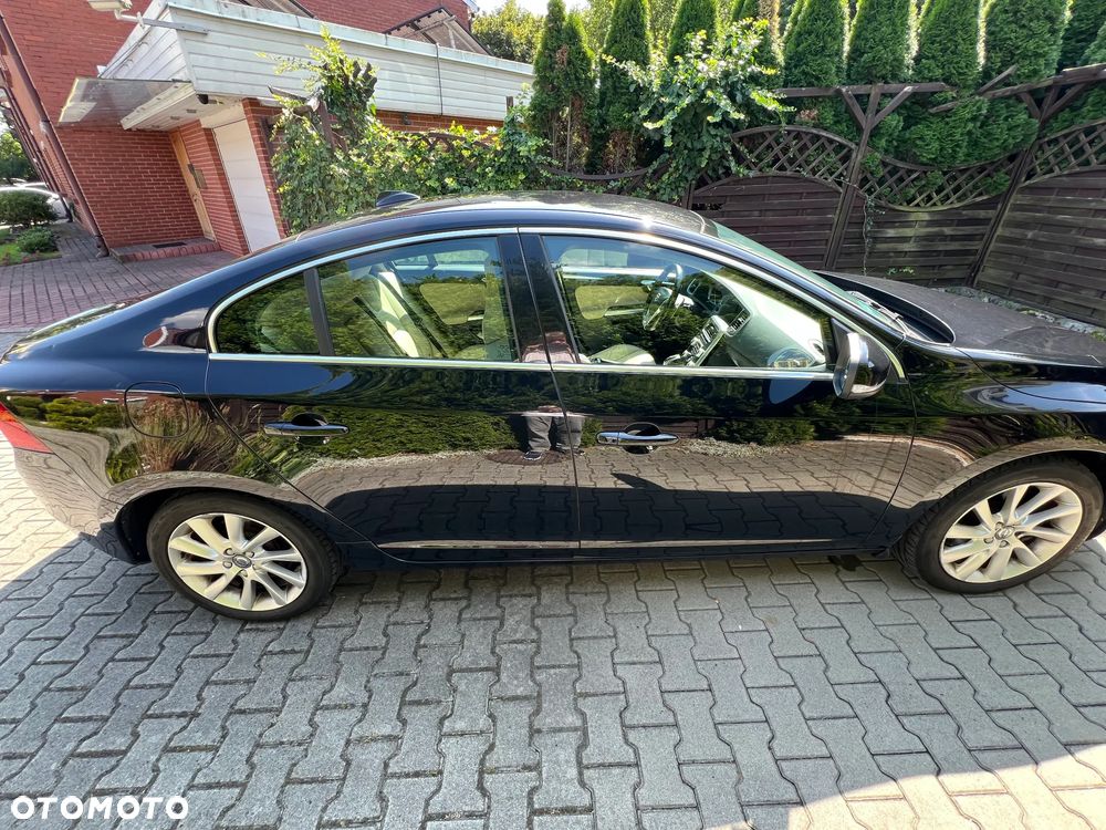 Volvo S60 2015 photo 3