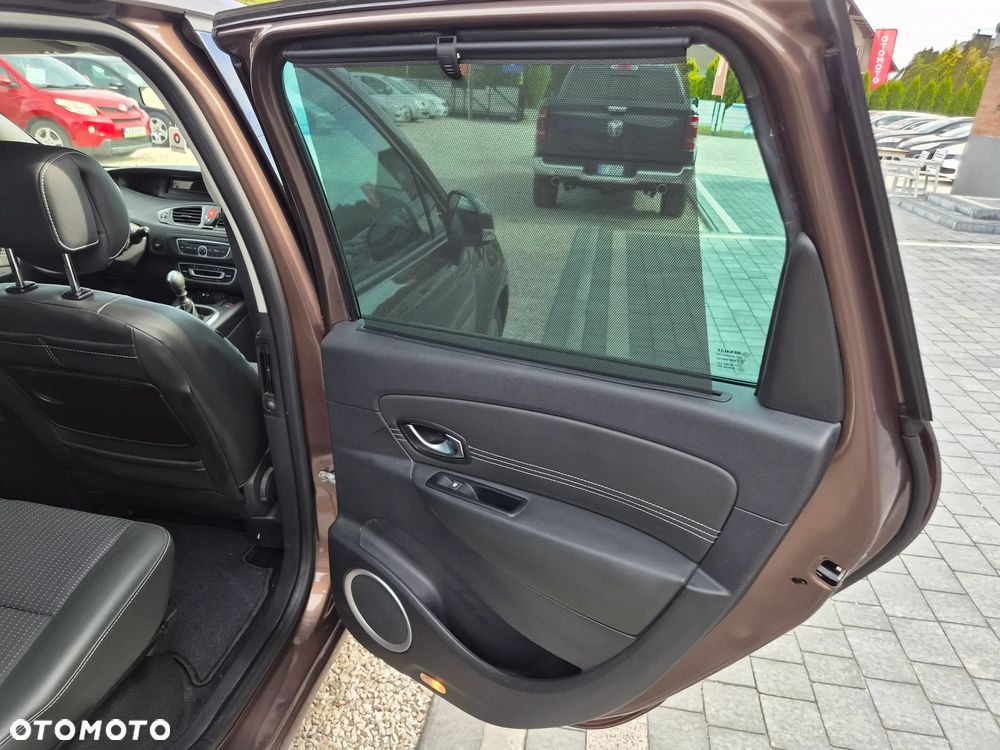 Renault Grand Scenic - 21