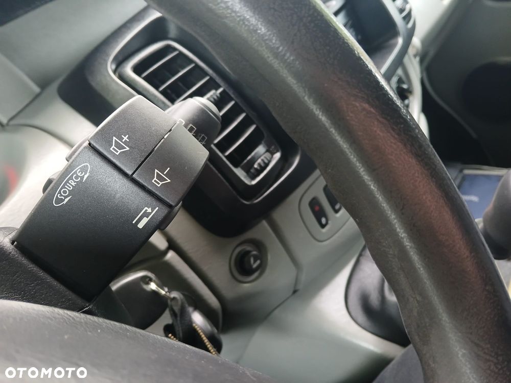 Renault TRAFIC - 3