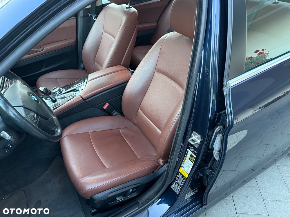 BMW Seria 5 535i xDrive Sport-Aut Luxury Line - 14