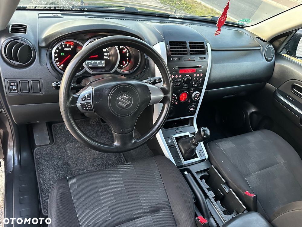 Suzuki Grand Vitara 1.6 Comfort - 12